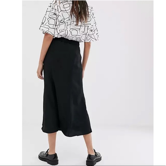 Asos Black Midi Skirt Size Medium 8 A Line Monki - Picture 3 of 4